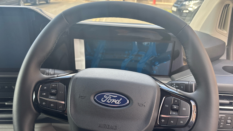 Ford Transit Custom E-320 L1 Rwd 100kW 65kWh H1 Van Limited Auto